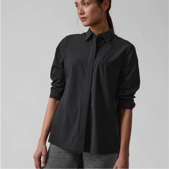 Athleta Urbanite Top 2.0 Black Button Up Modern Versatile Shirt Women’s Small - Picture 5 of 12